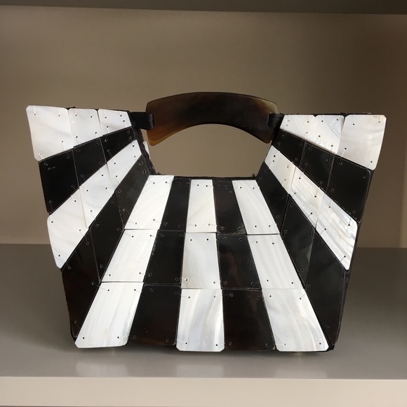 Handmade Mother of Pearl and Natural Horn Purse - Picture 2 of 8